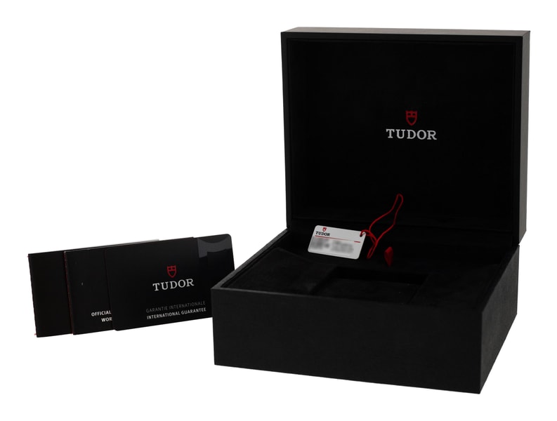 Tudor Black Bay GMT M79830RB-0001